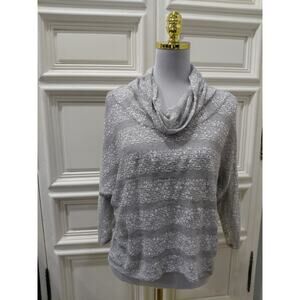 Chenault womens lace top size M white and silver long sleeve.